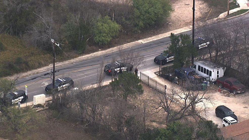 Man hospitalized after argument escalates to shooting on Northwest Side