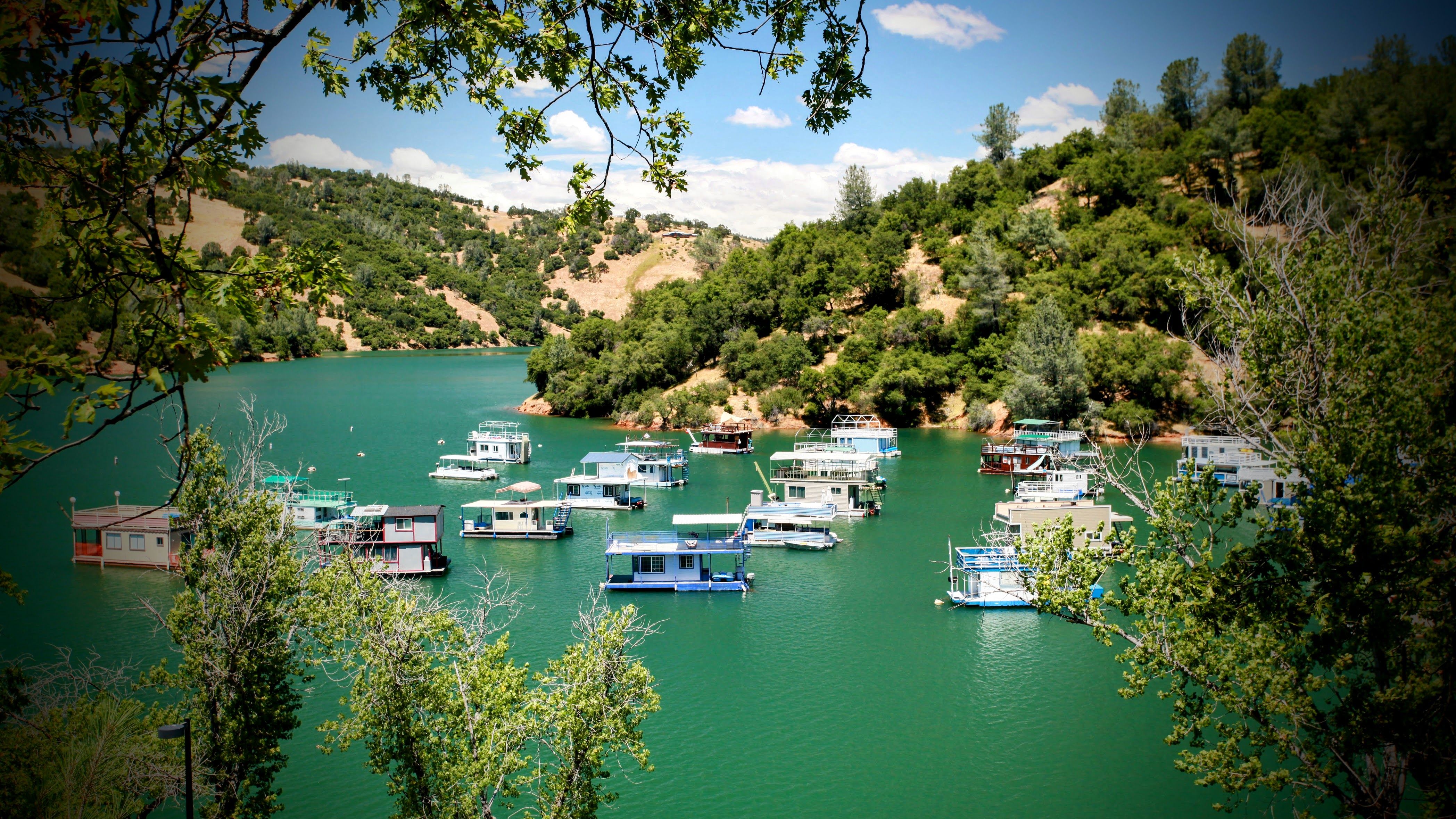 This secret Sierra Nevada lake is like a mini Lake Tahoe