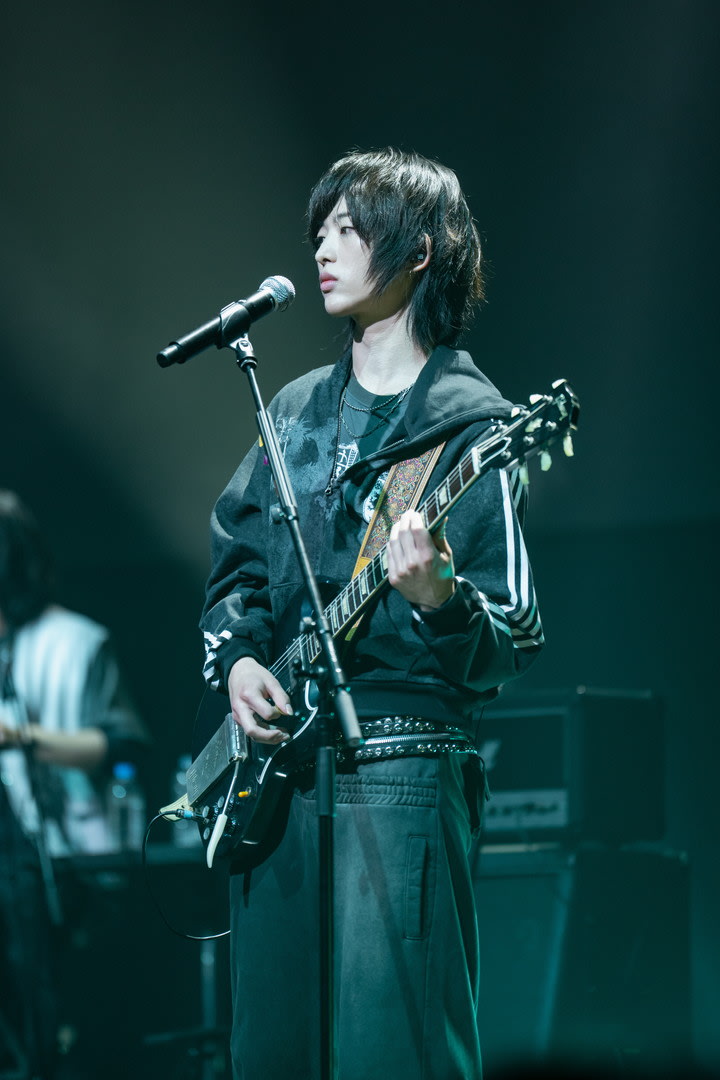 【神はサイコロを振らない× Dragon Pony】日本公演間近! 日韓の人気バンドのパート別インタビュー【1】ギタリスト編