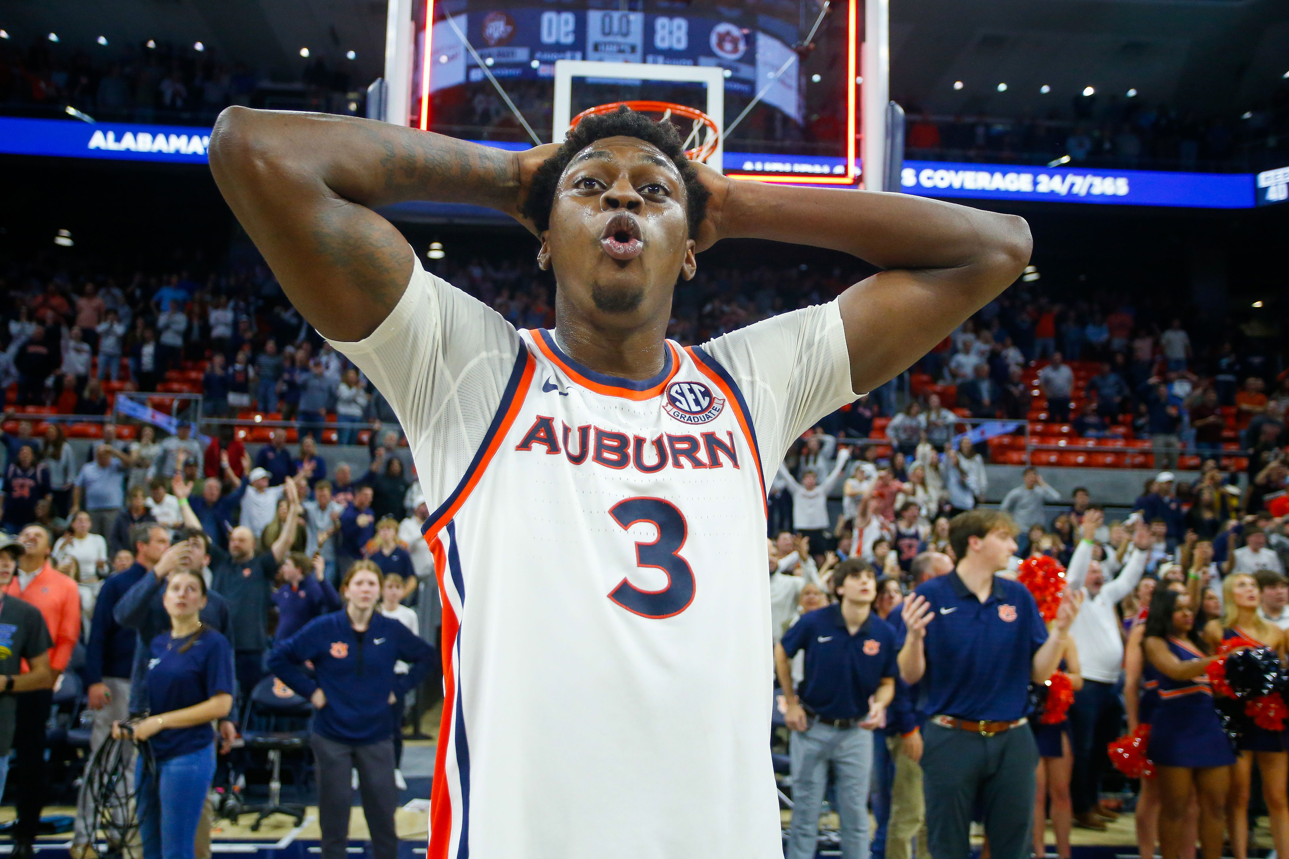 KeShawn Murphy has buzzer-beater called off in heartbreaking fashion as  Auburn falls to Texas A&M