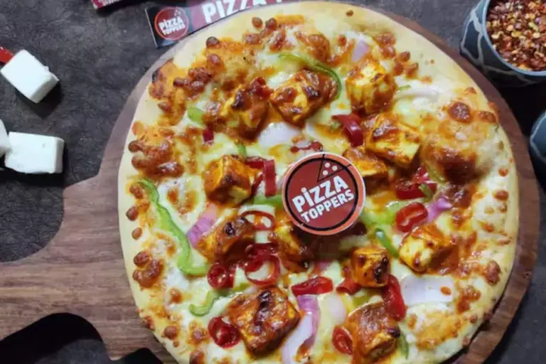 Toppers Pizza menu prices with calories [updated 2026]
