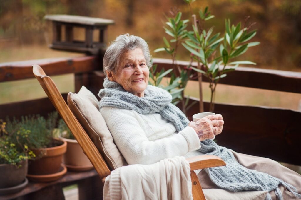 11 insightful reasons people find comfort in solitude as they age