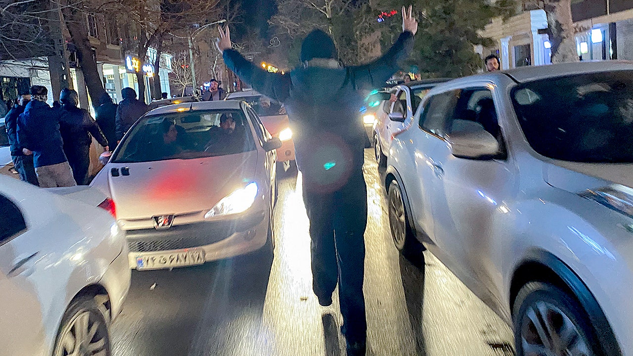 Iran regime said to unleash Hezbollah and Iraqi militias as uprising spreads<br><br>