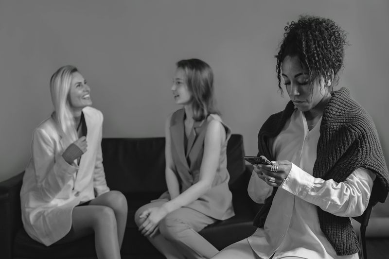 These 11 warning signs shouldn’t be ignored in relationships