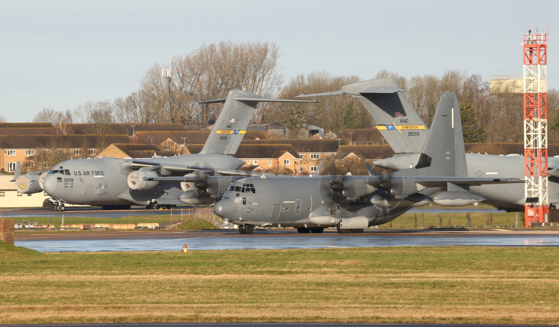 US spy planes spotted gathering at UK RAF base