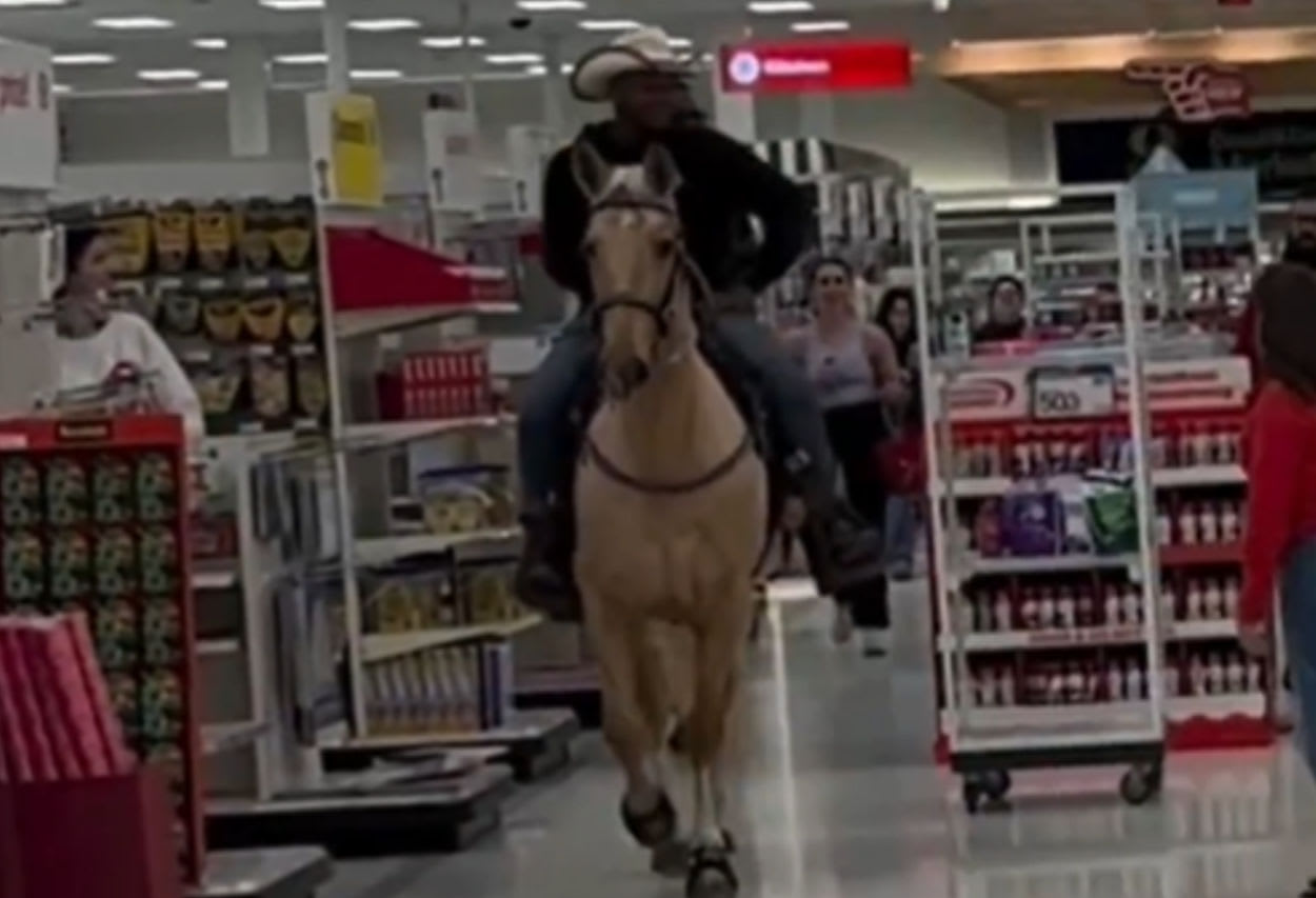'Get out!' Texas man goes viral and sparks outrage after riding a horse ...