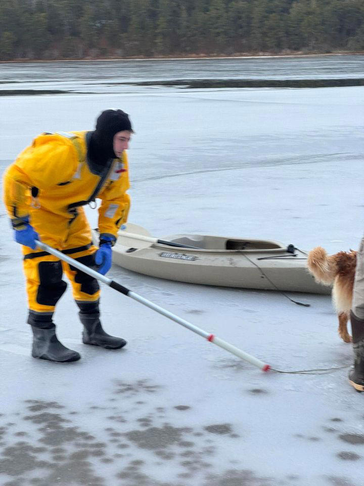 Rescuers warn 'no ice is safe ice' after golden retriever falls through ...