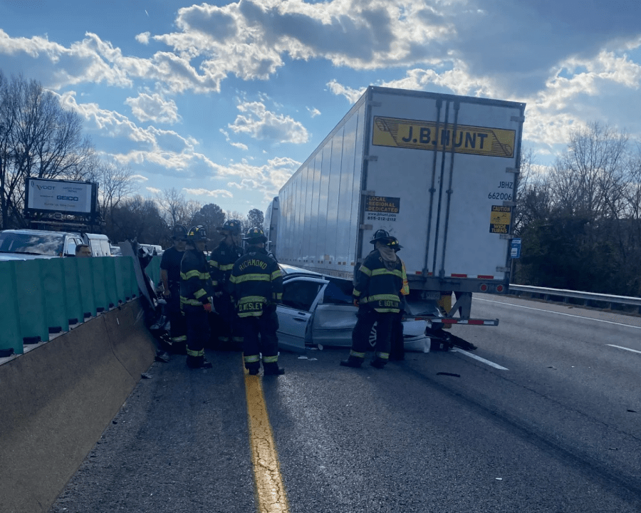 Multi-vehicle crash with tractor-trailer causes delays on I-95 in Richmond