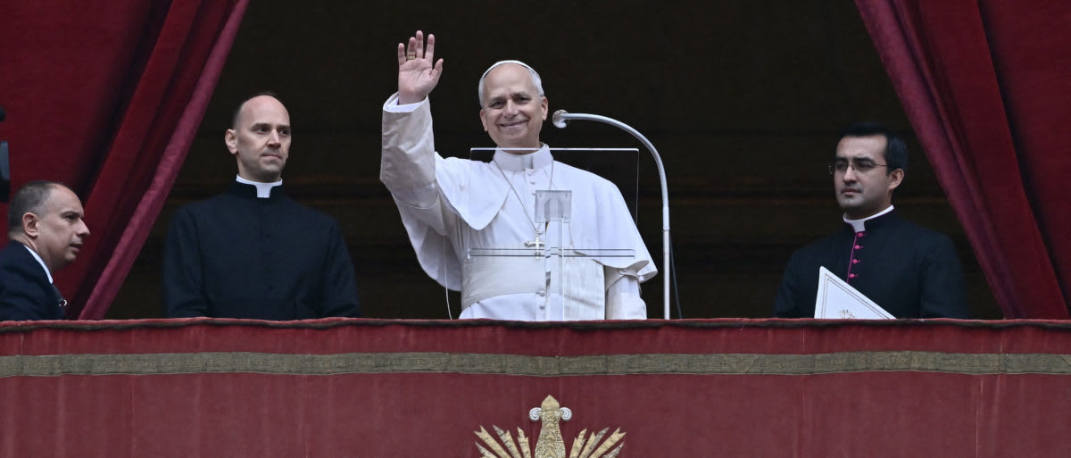 Pope calls for unity on controversial policy as Latin Mass remains ...