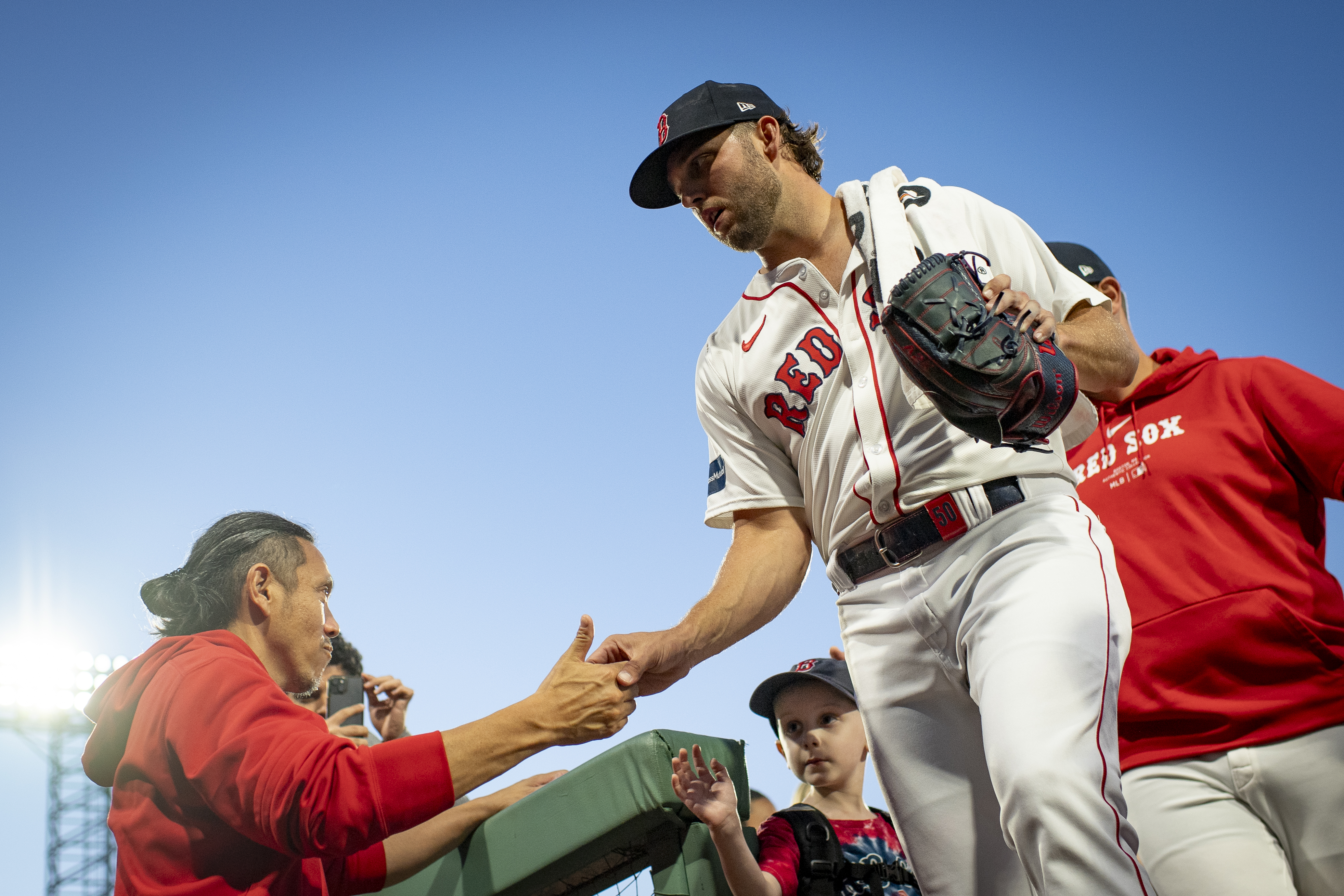 Red Sox avoid arbitration with key pitcher who missed 2025 season