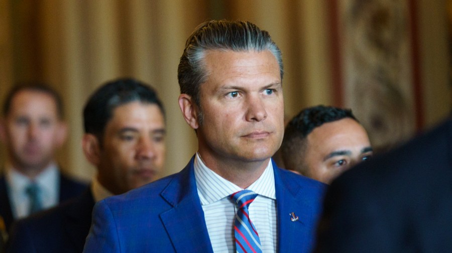 Hegseth has heated exchange with CNN reporter over cost of Venezuela mission<br><br>