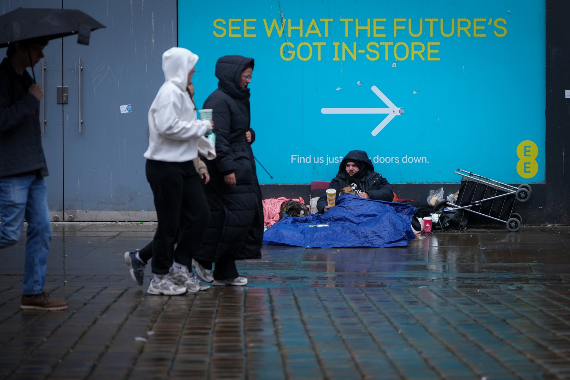 How to help people on the streets in the freezing cold