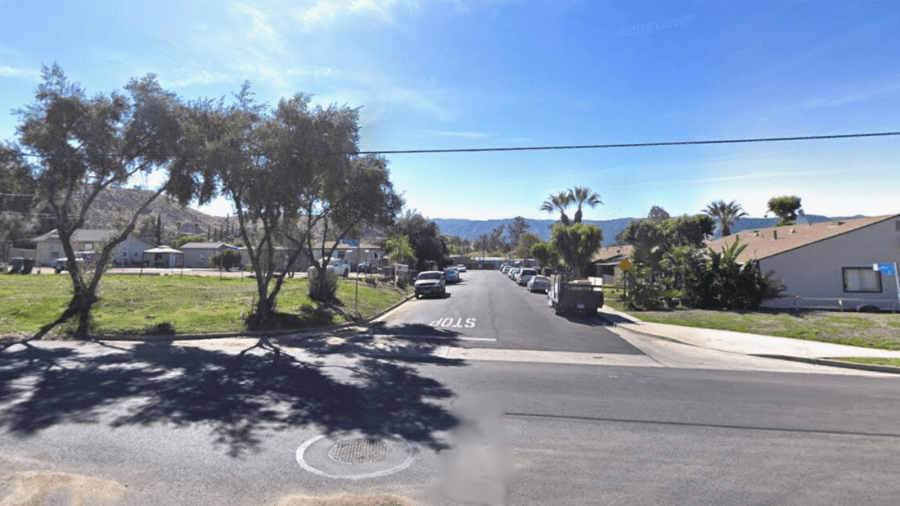 Southern California man arrested for allegedly threatening family while armed with chainsaw and knife<br><br>