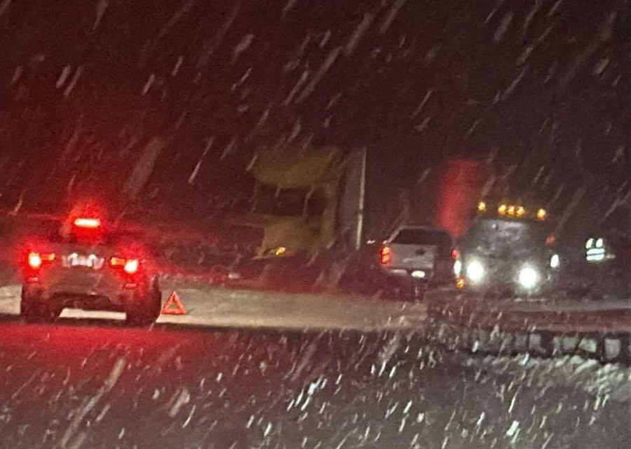 North Ogden Divide closed due to jackknifed semi-truck<br>