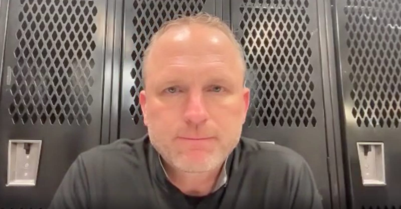 Coach Q&A: Darian DeVries reacts to Indiana basketballs win against Maryland