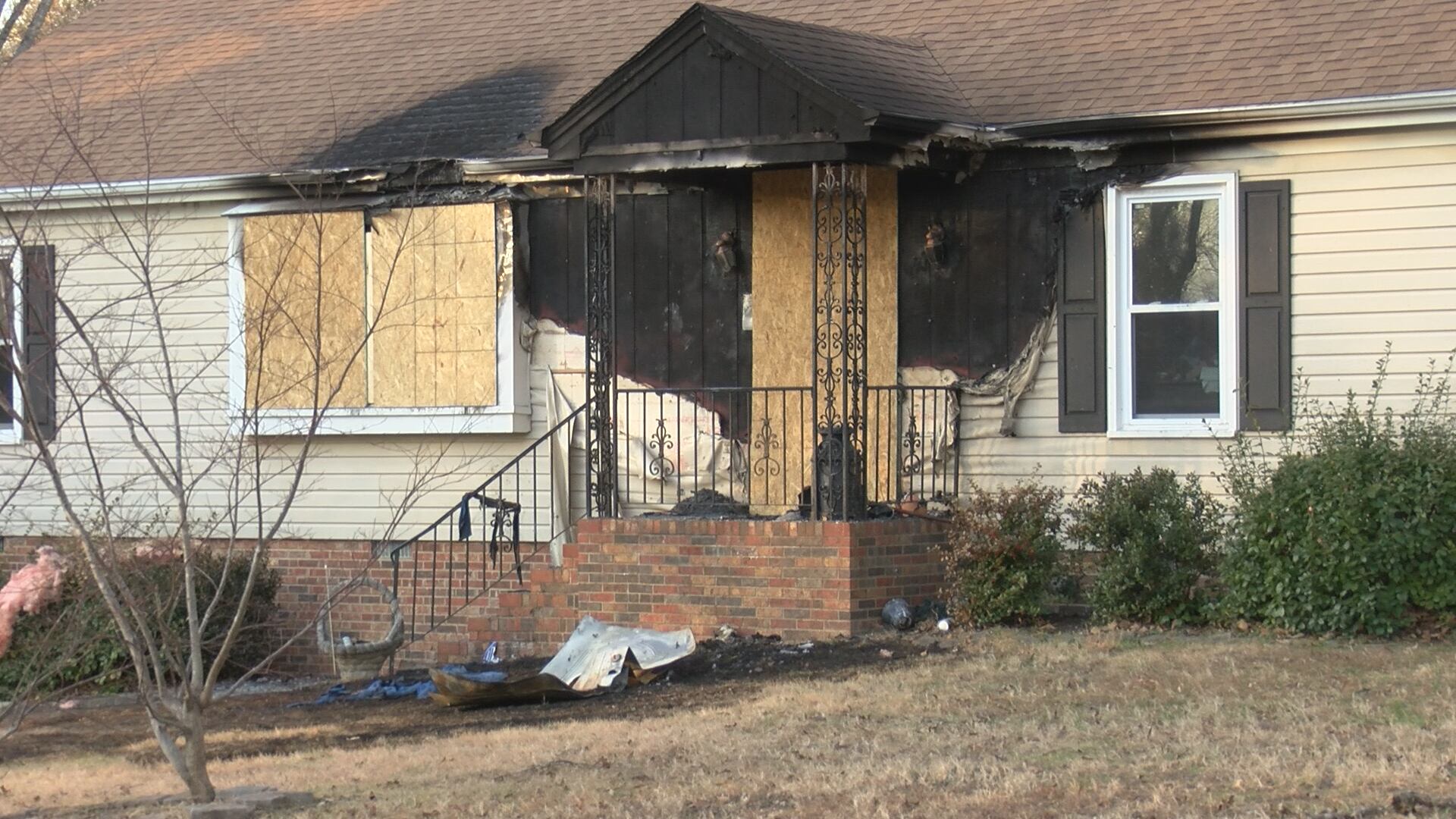 Chesterfield woman shares heroic story of saving neighbor from burning home