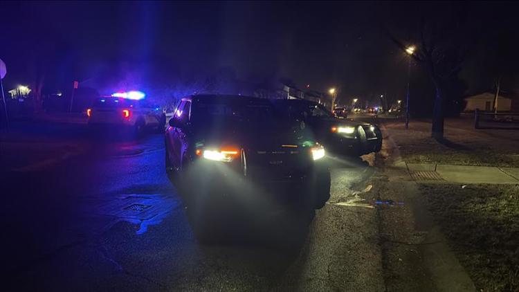 Suspect arrested after crashing vehicle, exchanging gunfire with police ...