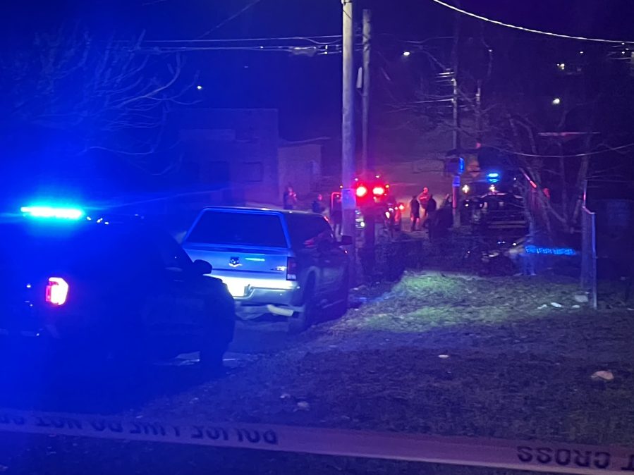 1 dead, 1 injured after double shooting in South Memphis