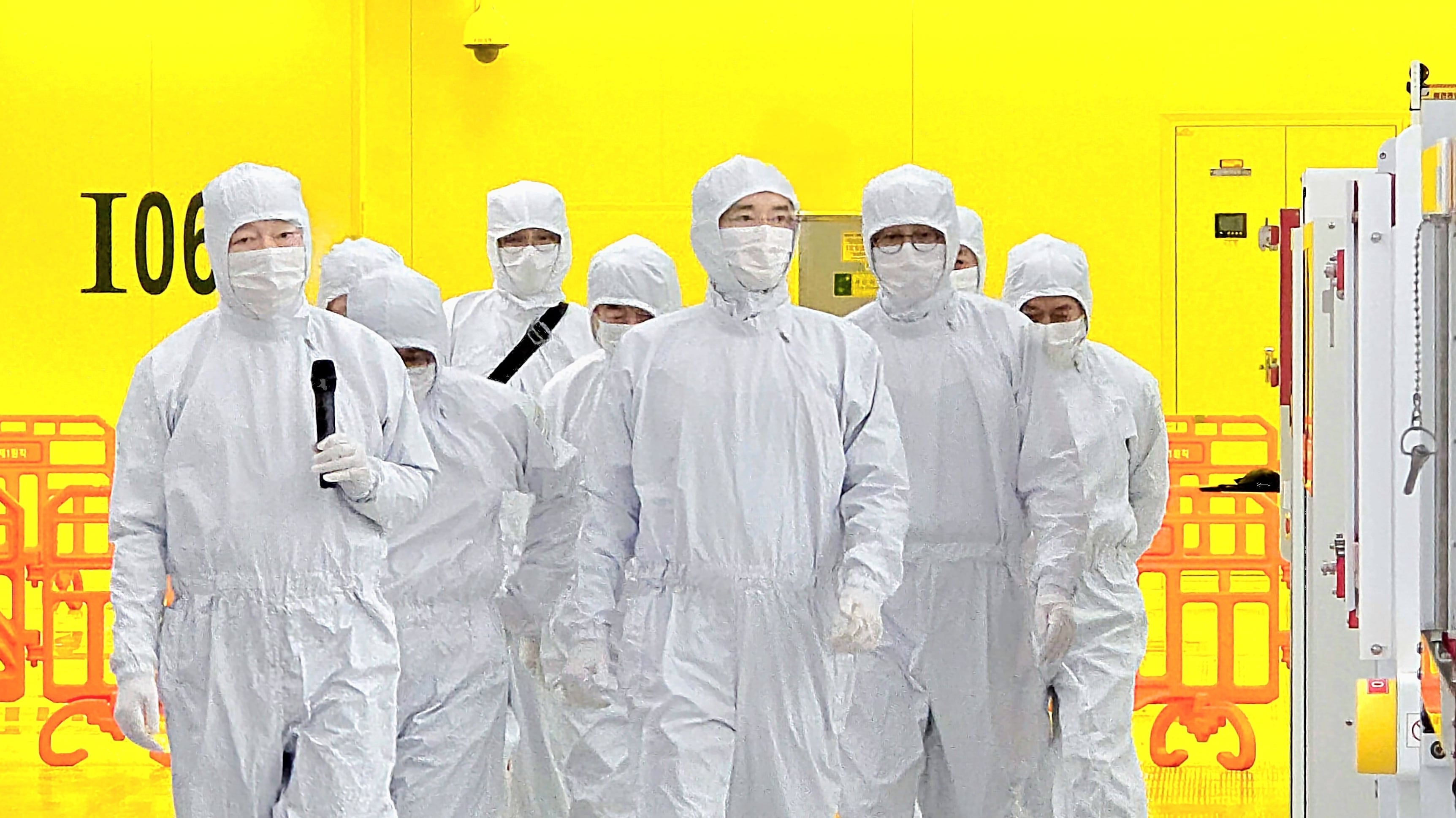 Samsung Electronics surpasses 20 trillion won quarterly operating ...