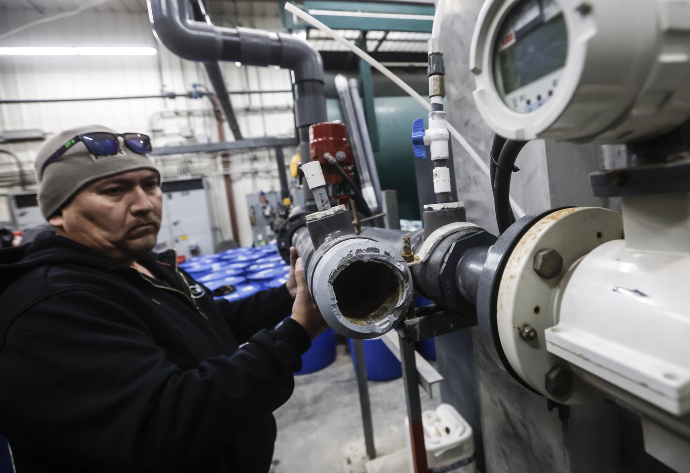 Photo gallery: Leaders visit First Nation in frozen water crisis