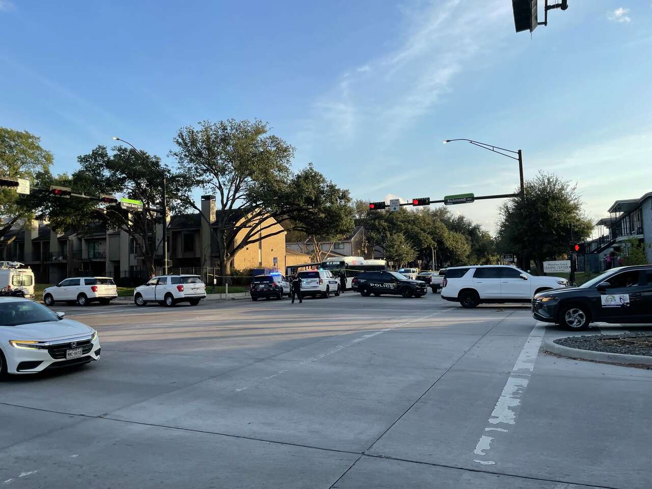 New details, photos revealed of 2 suspects wanted in deadly METRO bus ...