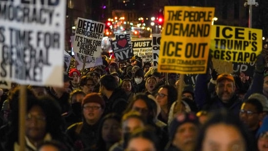 In photos: People hold vigil, protest against ICE after Renee Nicole ...