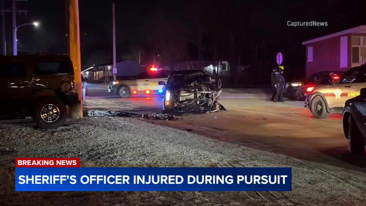 Sheriff's deputy hospitalized after head-on crash during police chase ...