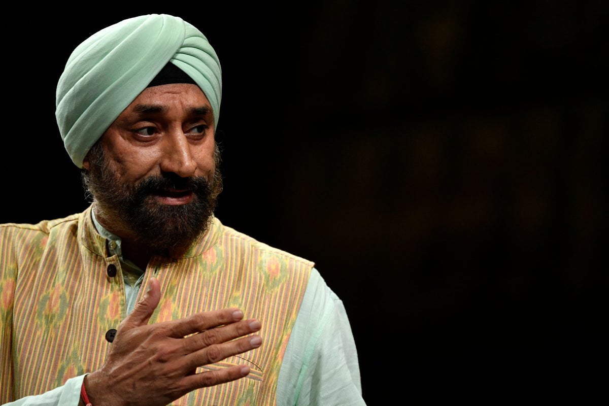 India arrests top climate activist for campaign against fossil fuels