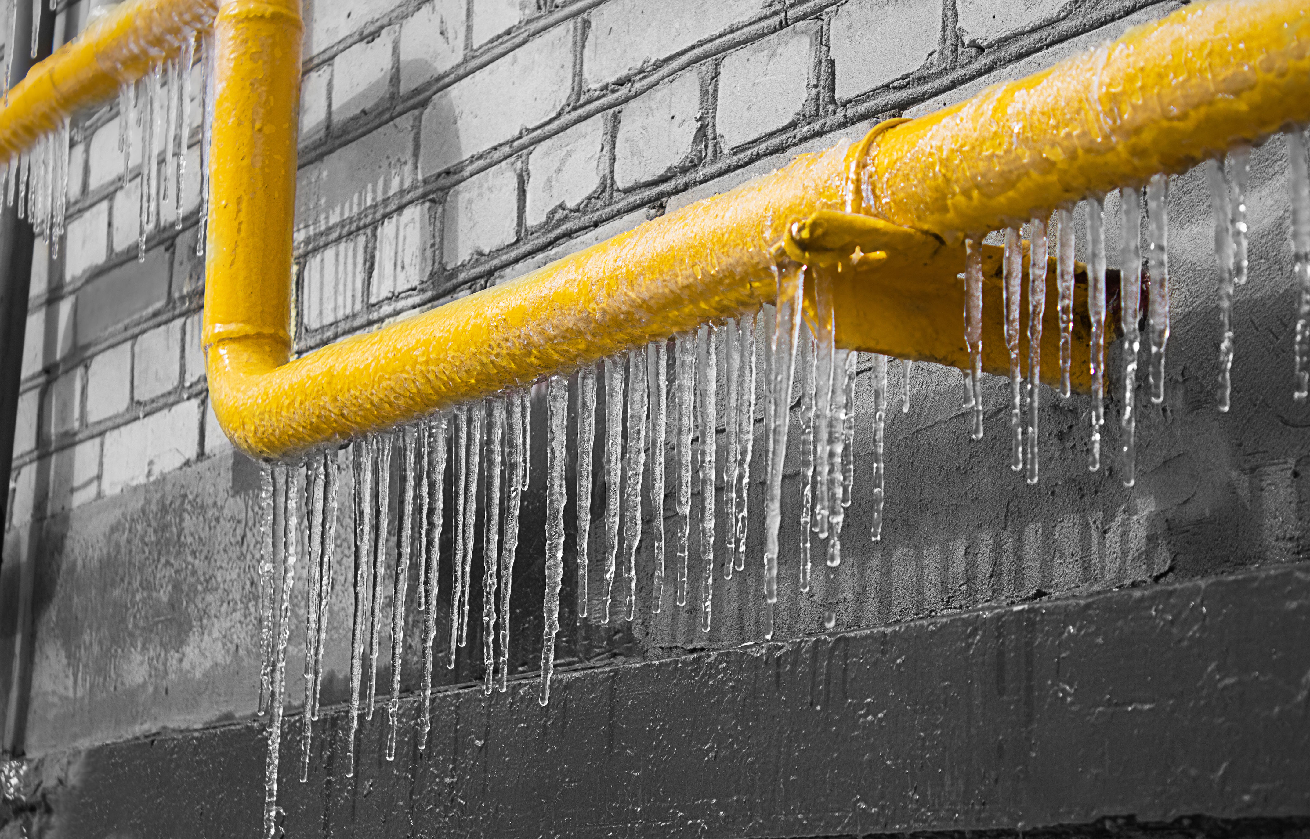 How to tell if your pipes are about to freeze in the cold weather
