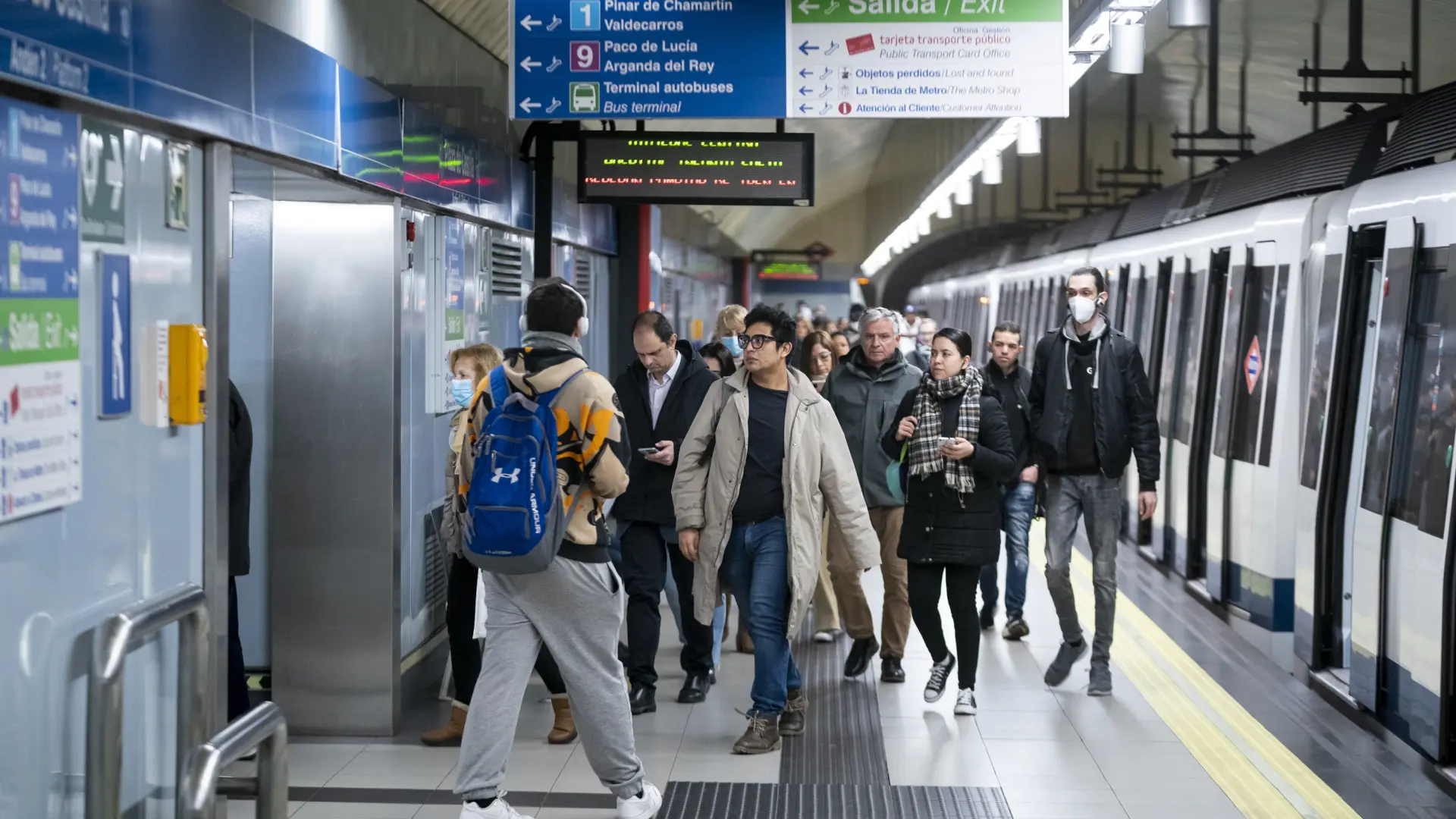 Interrumpida la circulación entre varias estaciones de la L7 de Metro ...