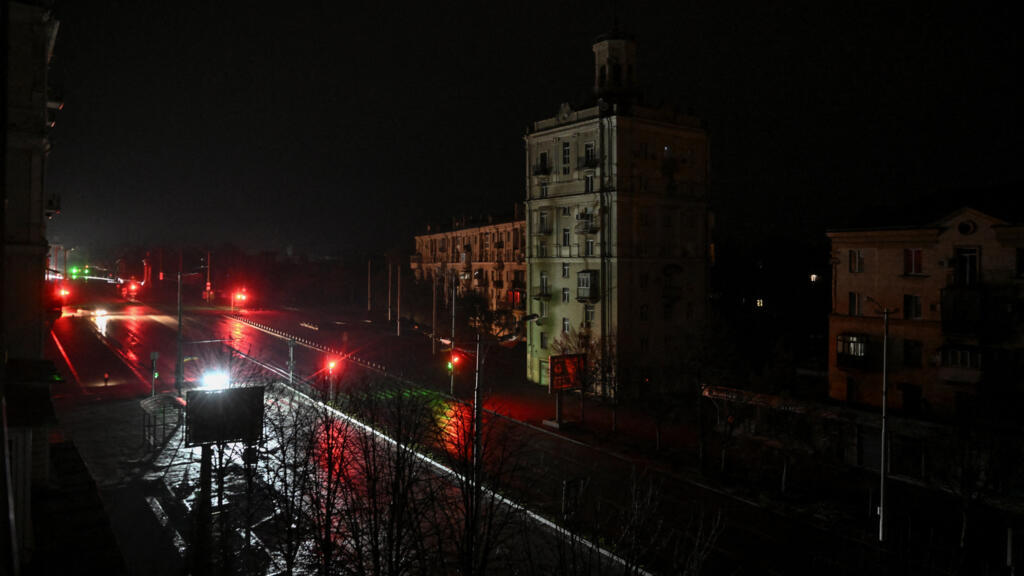 Russian strikes on Ukraine's Dnipropetrovsk leave one million without ...
