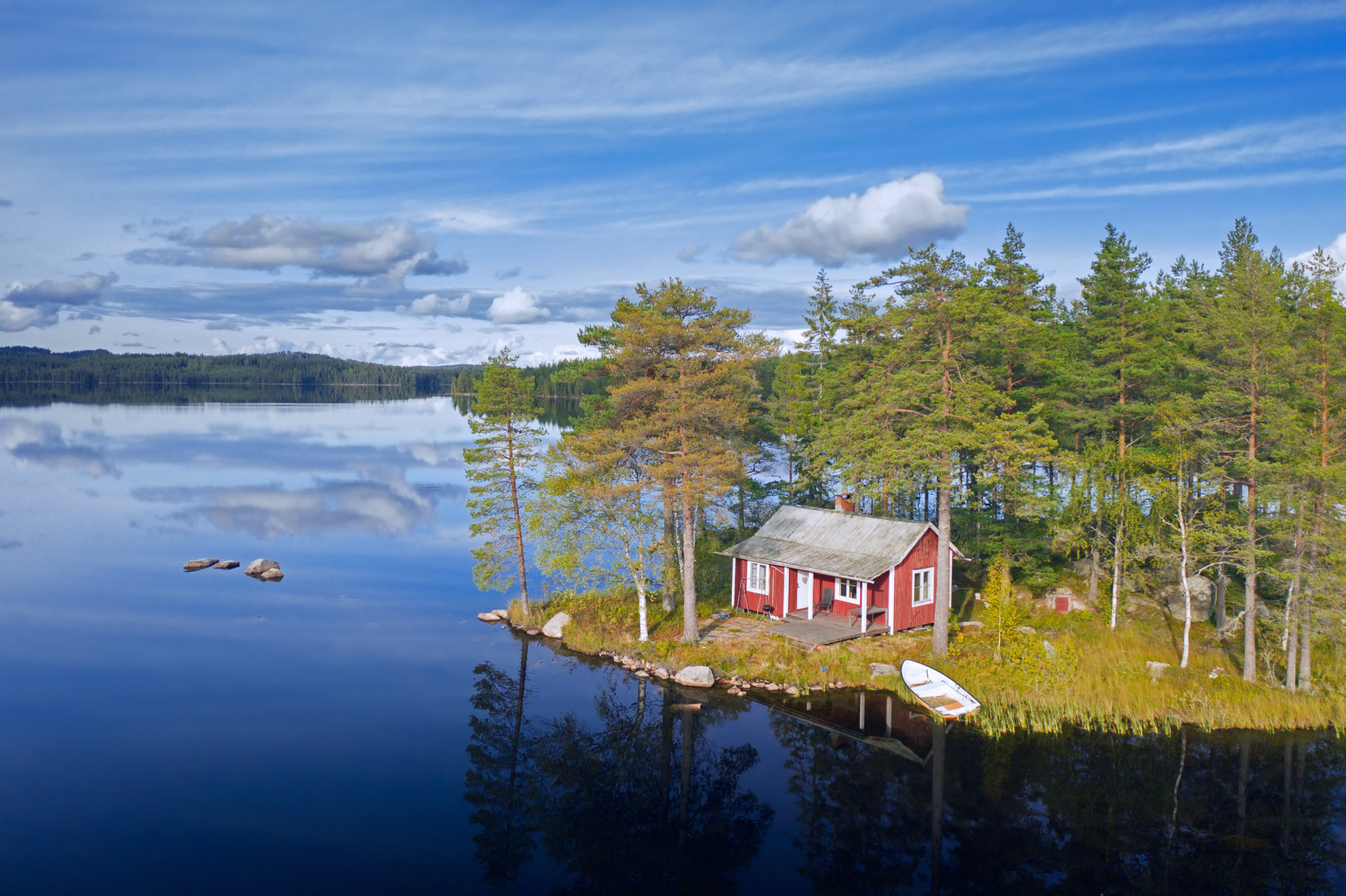 13. Sweden: 6.1 nights