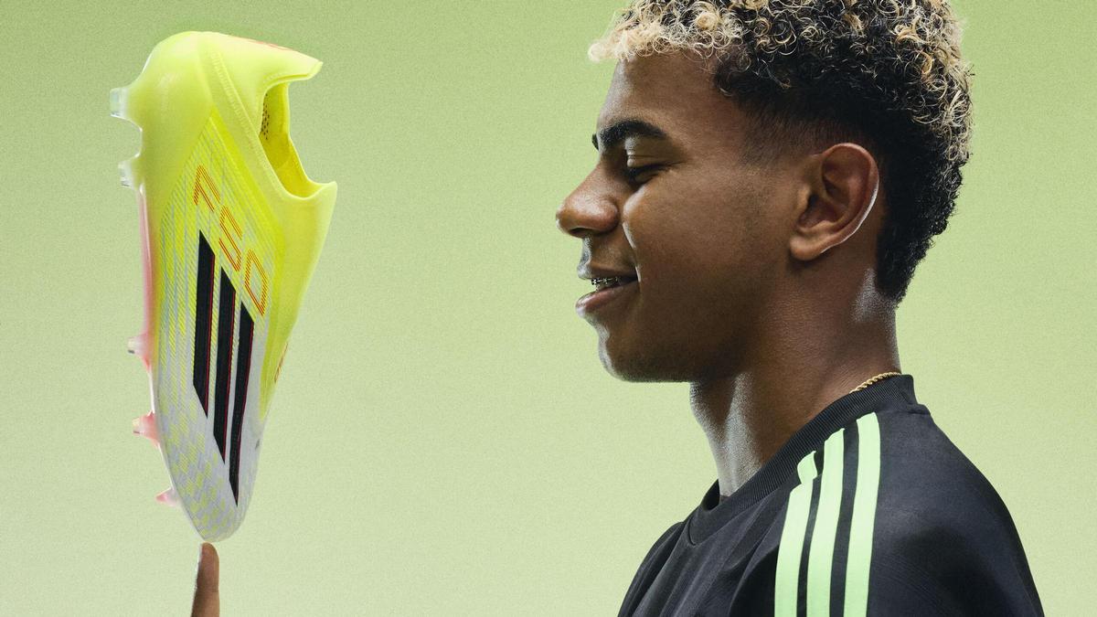 Adidas reta a los jugadores a elegir un bando, con Lamine Yamal y Jude ...
