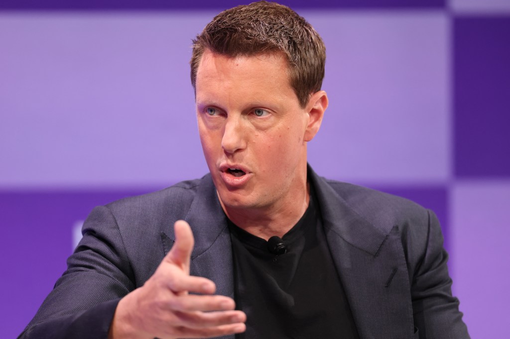 Paramount responds to letter from Hollywood figures<br><br>