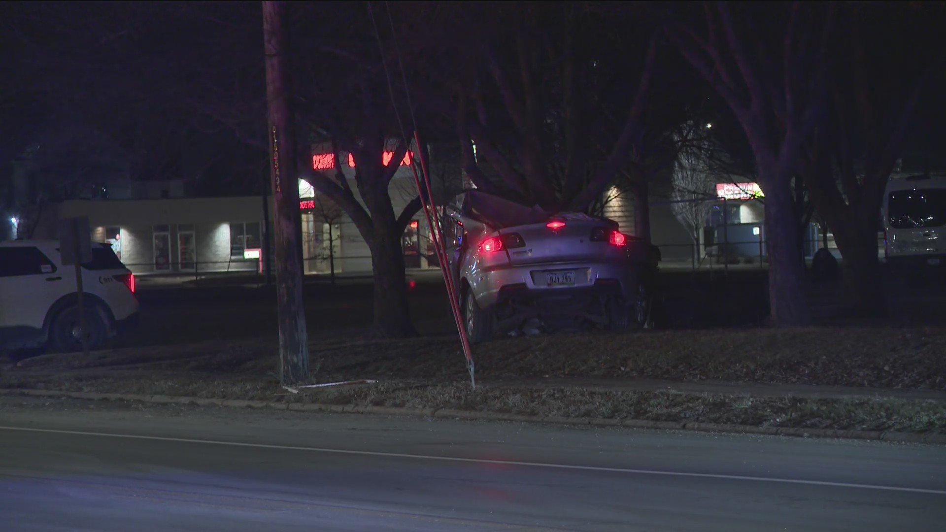 Police pursuit ends in fatal crash in Des Moines