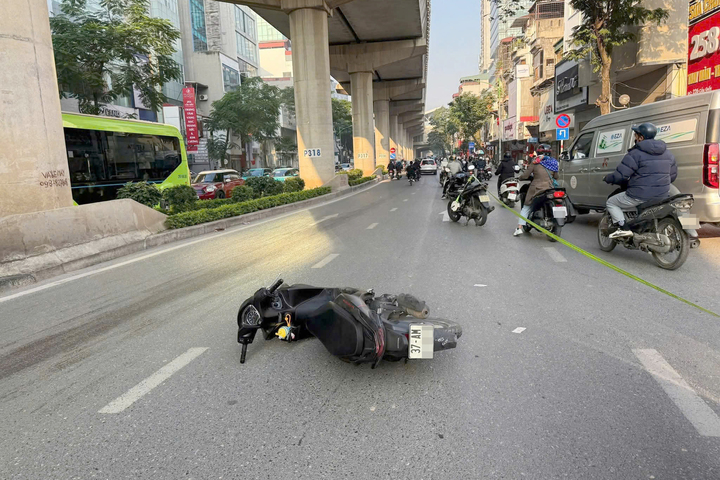 Phóng nhanh rồi ngã xuống đường, nam thanh niên bị ô tô cán tử vong