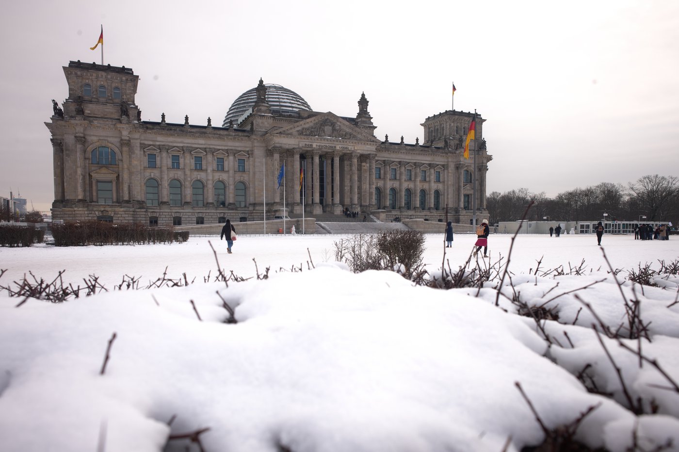 Les réservations explosent alors que la neige tombe au Royaume-Uni et