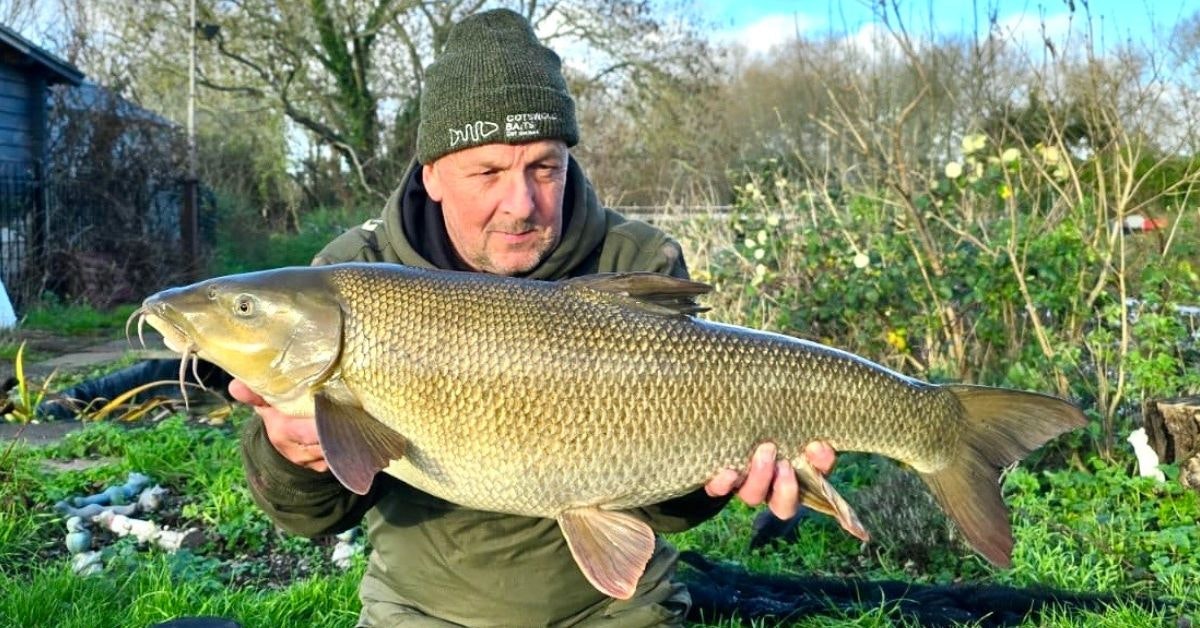 Red-hot River Lea gives up another massive barbel