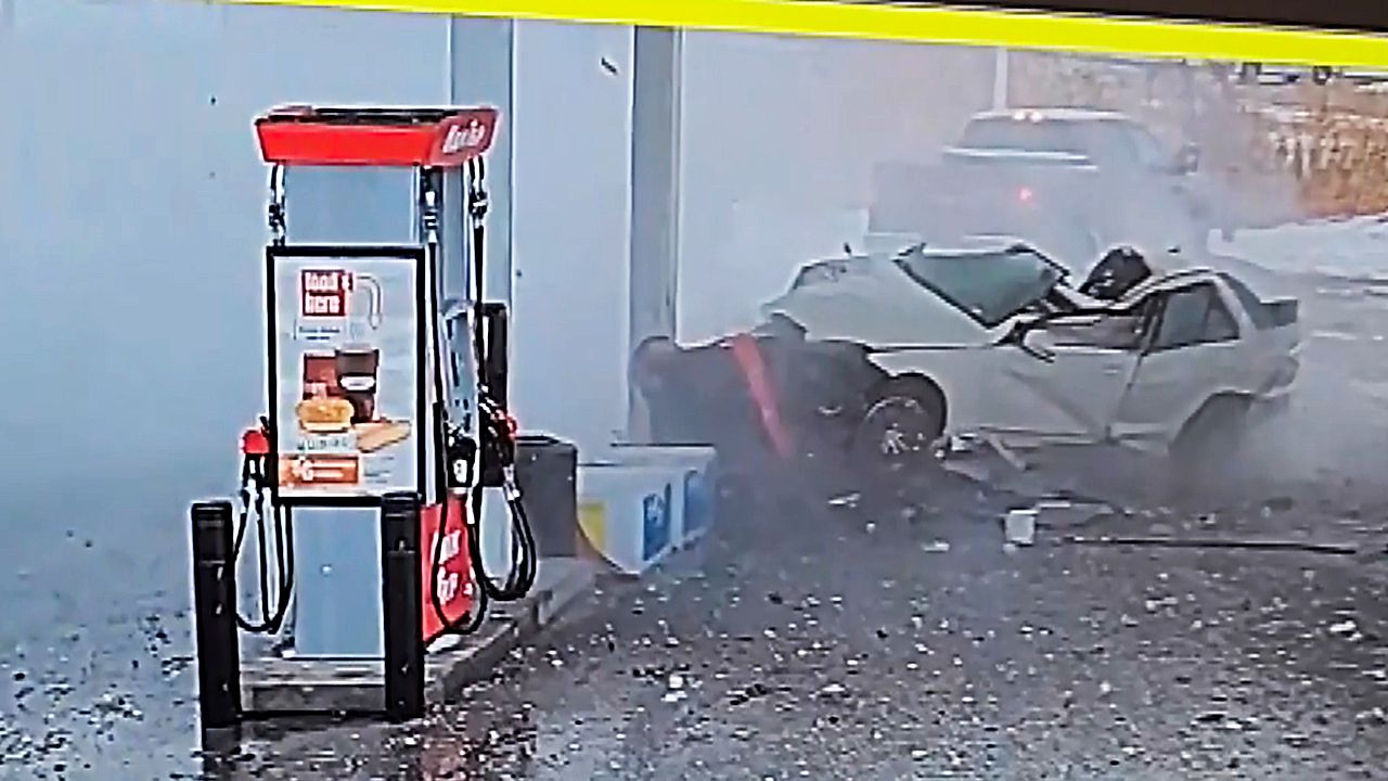 High-speed chase ends with car crashing into gas pump in Wisconsin