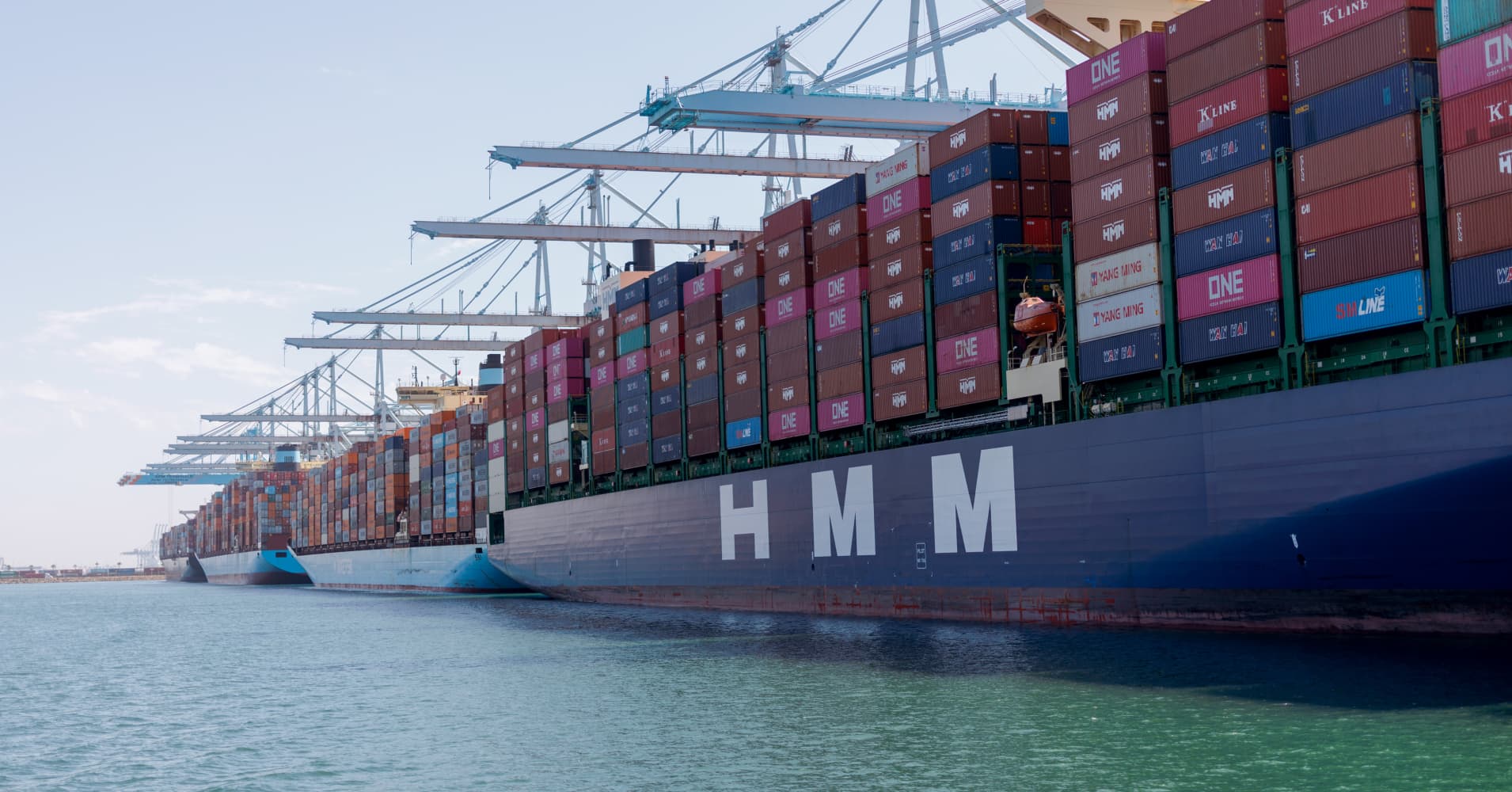 Trade deficit in October hits smallest since 2009 after Trump's tariff ...