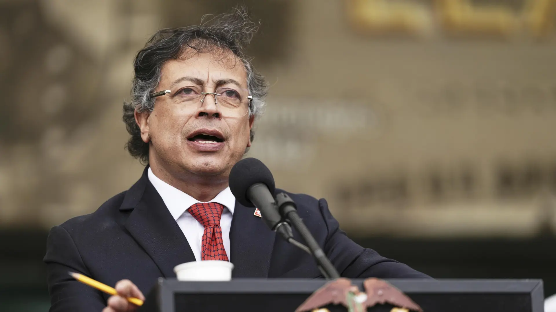 De guerrillero a presidente de Colombia: quién es Gustavo Petro, el ...