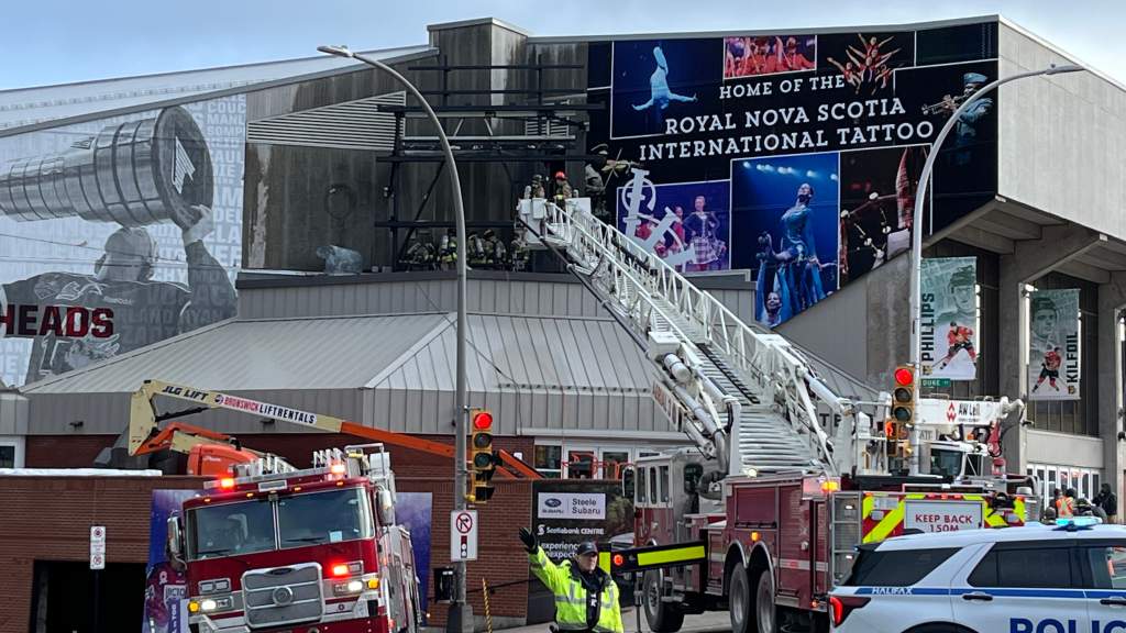 Crews quickly extinguish fire at Scotiabank Centre in downtown Halifax