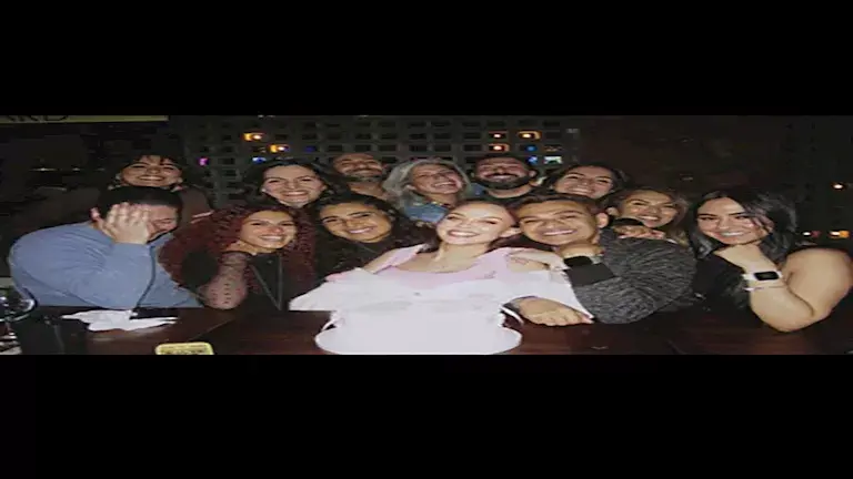 مريم الخشت تحتفل بعيد ميلادها رفقة أصدقائها