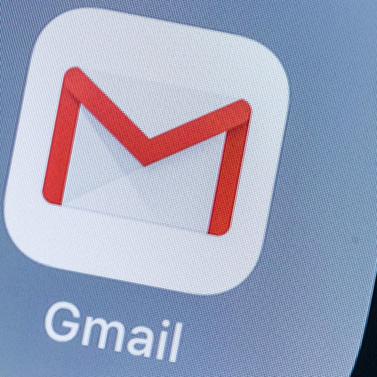 Gmail adds AI to help you write messages and keep track of your inbox