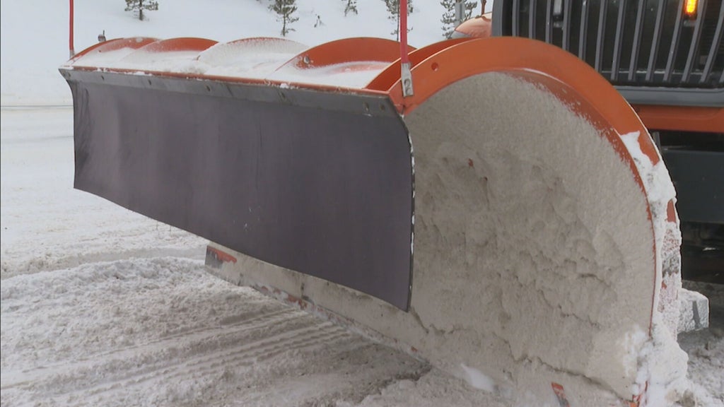 Over 100 snowplows dispatched to Colorado highways to keep drivers safe