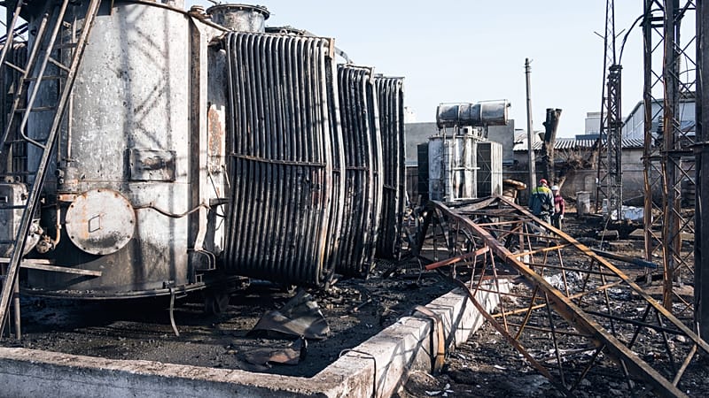 Russian attacks leave 1 million people in Ukraine without electricity ...