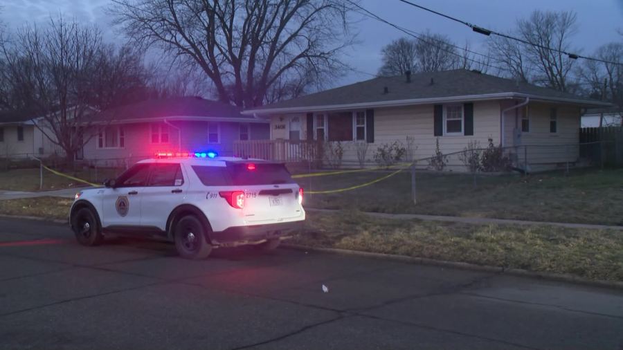 Des Moines police investigate stabbing, suspect in custody