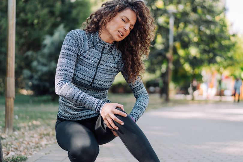 Image showcasing Reduce muscle soreness after workouts with fitness expert's 10 simple tips