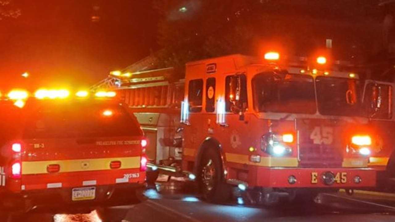 Woman killed in early-morning row homes fire in Philadelphia
