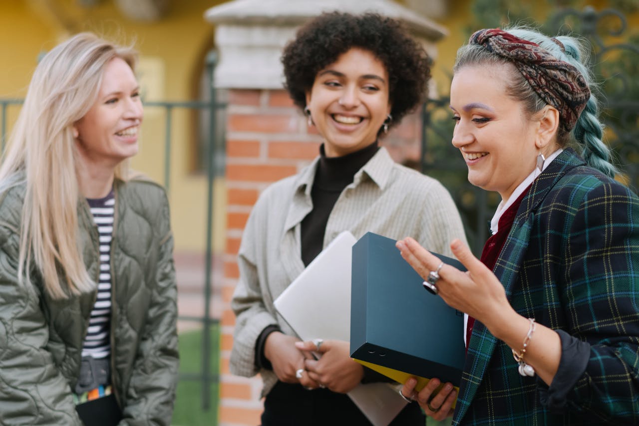 The unspoken rules of being a good neighbor in Canada